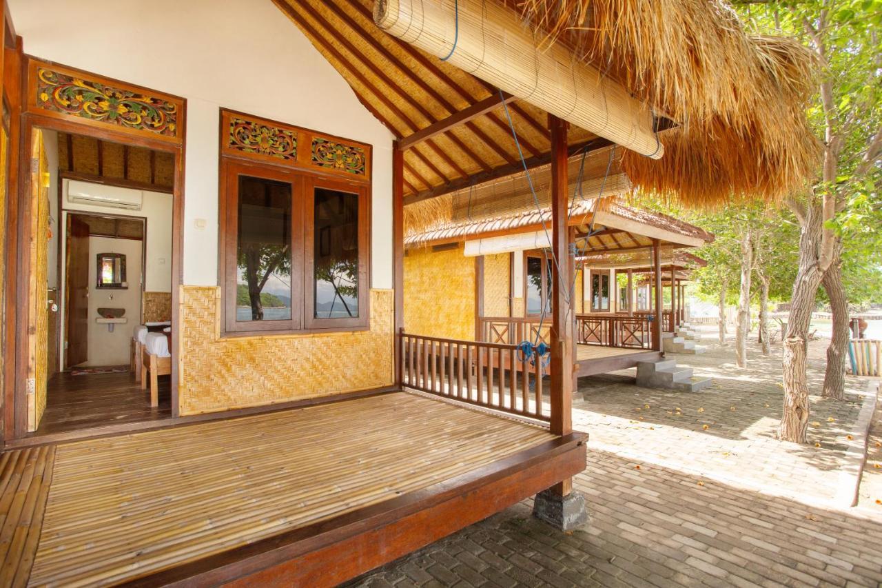 Nirvana Gili Sudak Buitenkant foto